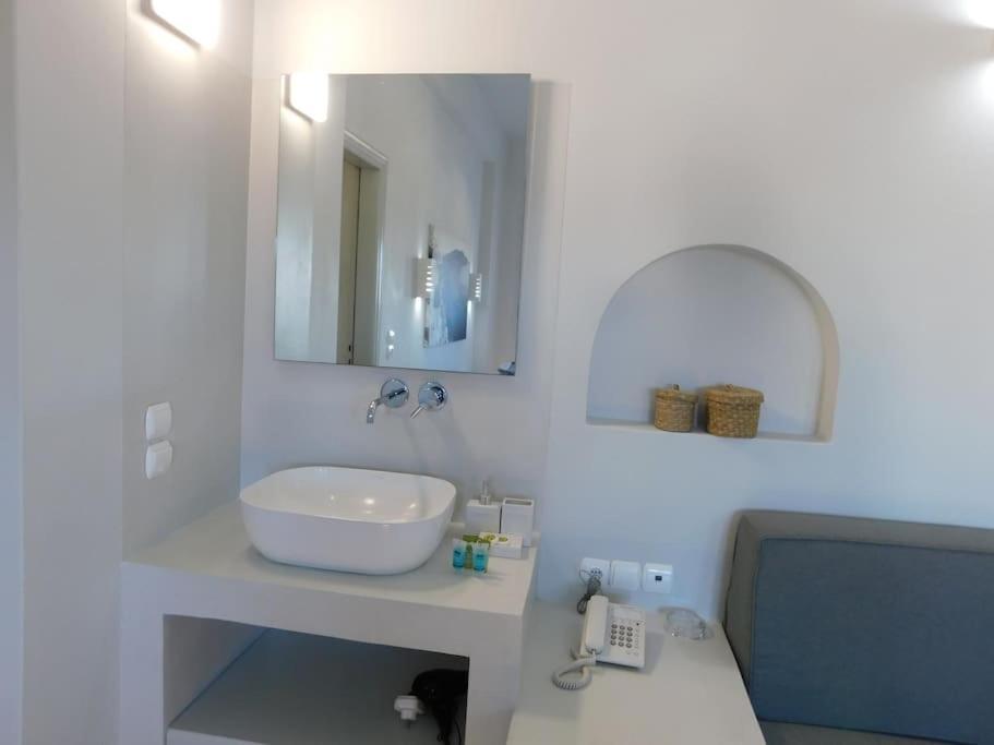 Perissa Beachfront Rooms Kültér fotó