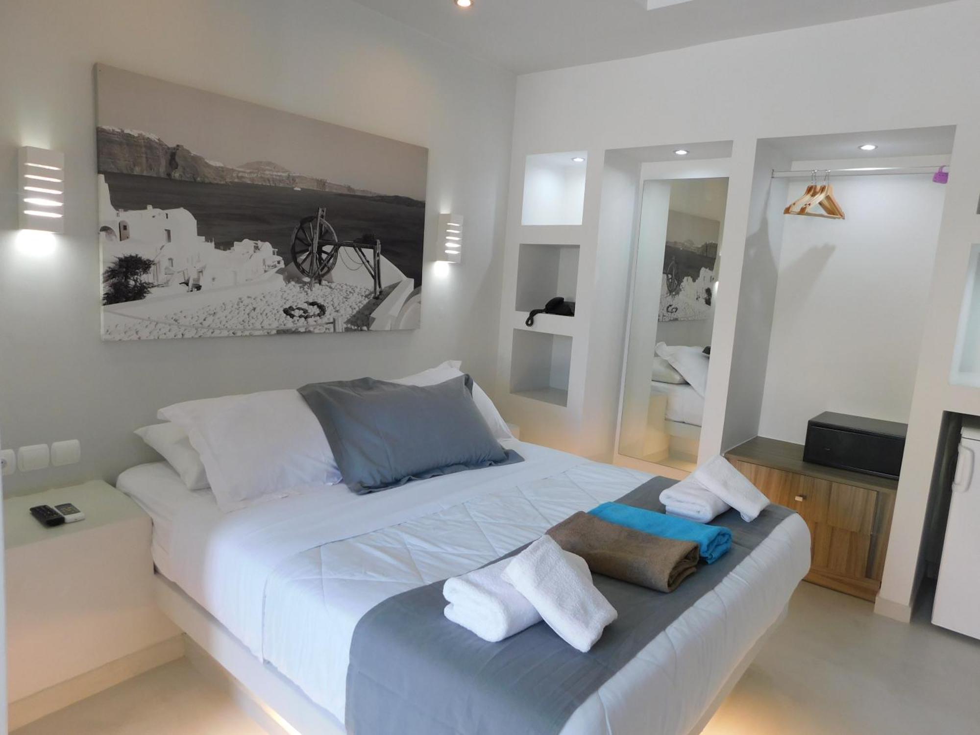Perissa Beachfront Rooms Kültér fotó