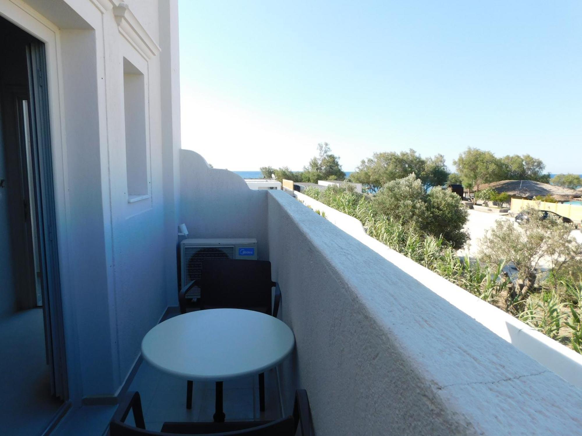 Perissa Beachfront Rooms Kültér fotó